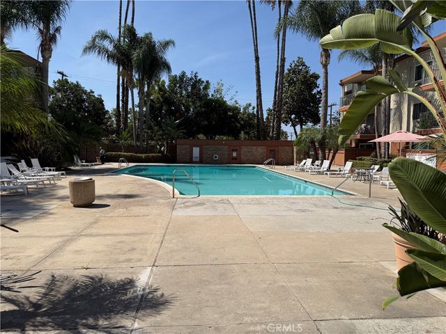 400 N Acacia, Fullerton, CA 92831