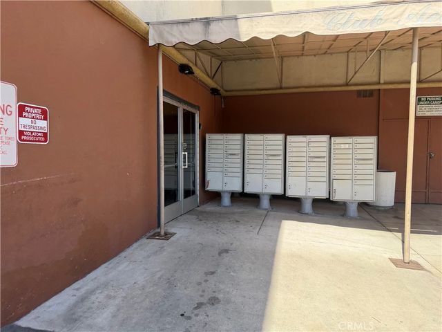 400 N Acacia, Fullerton, CA 92831