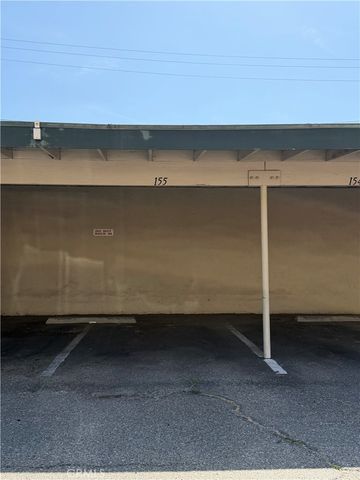 400 N Acacia, Fullerton, CA 92831