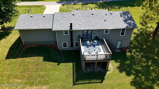 900 Hickory Dr, Vine Grove, KY 40175