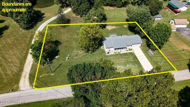 900 Hickory Dr, Vine Grove, KY 40175