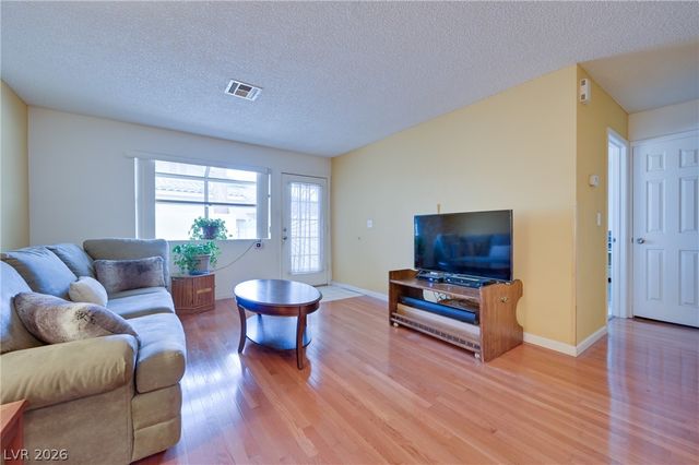 2032 Bavington Drive B, Las Vegas, NV 89108