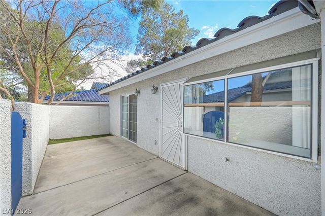 2032 Bavington Drive B, Las Vegas, NV 89108