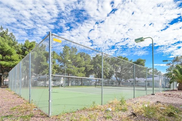 2032 Bavington Drive B, Las Vegas, NV 89108