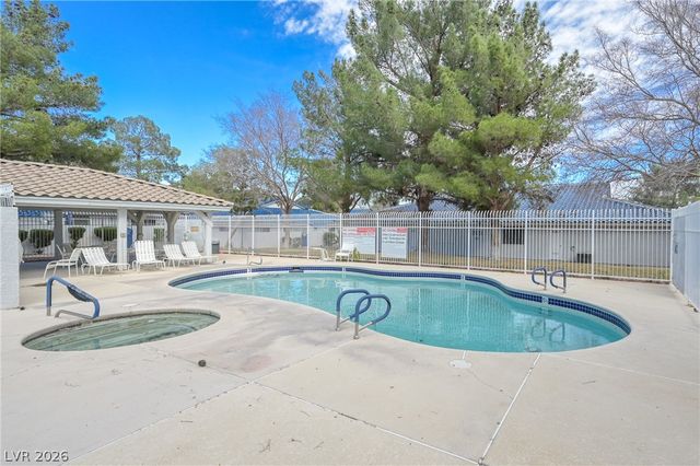 2032 Bavington Drive B, Las Vegas, NV 89108