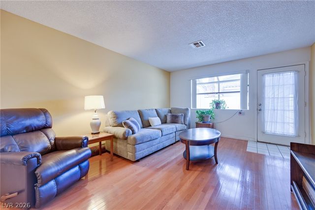 2032 Bavington Drive B, Las Vegas, NV 89108