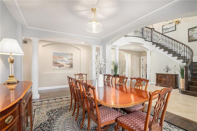 1727 Lake Alvamar Drive, Lawrence, KS 66047