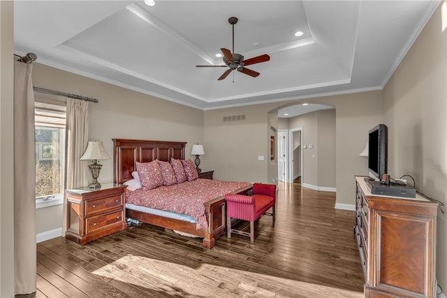 1727 Lake Alvamar Drive, Lawrence, KS 66047