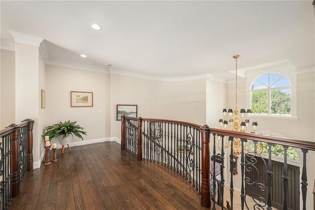 1727 Lake Alvamar Drive, Lawrence, KS 66047