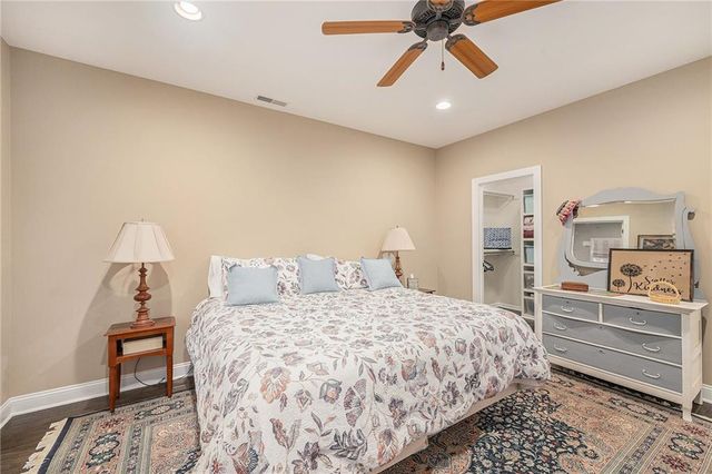 1727 Lake Alvamar Drive, Lawrence, KS 66047