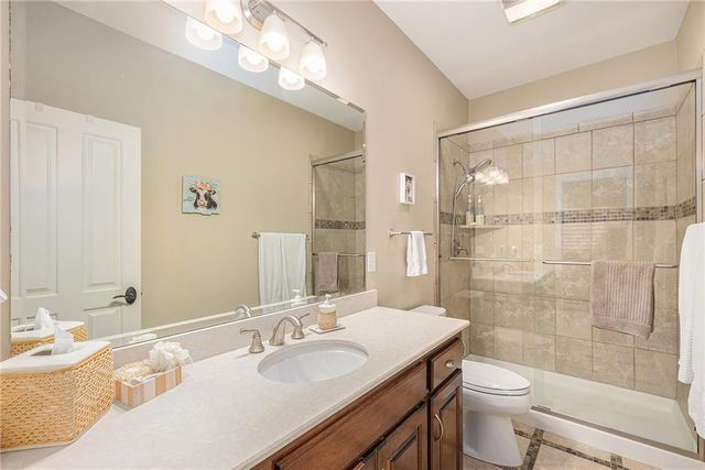 1727 Lake Alvamar Drive, Lawrence, KS 66047