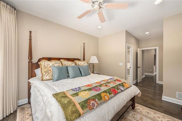 1727 Lake Alvamar Drive, Lawrence, KS 66047