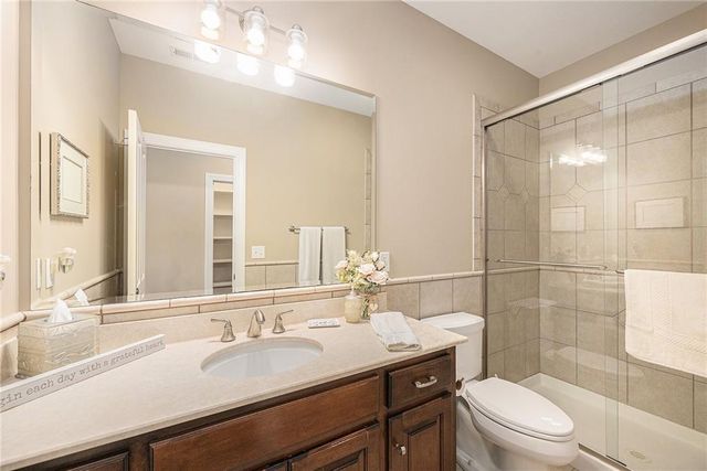 1727 Lake Alvamar Drive, Lawrence, KS 66047