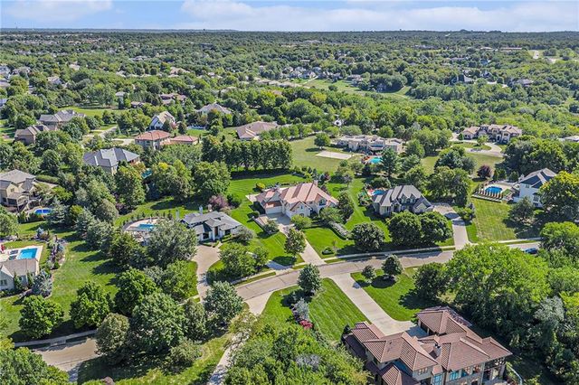 1727 Lake Alvamar Drive, Lawrence, KS 66047