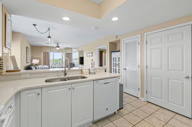 4801 Harbor Pointe Dr Unit 301, North Myrtle Beach, SC 29582