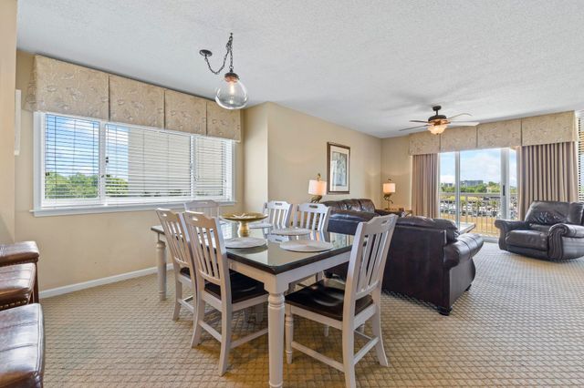 4801 Harbor Pointe Dr Unit 301, North Myrtle Beach, SC 29582