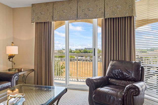 4801 Harbor Pointe Dr Unit 301, North Myrtle Beach, SC 29582