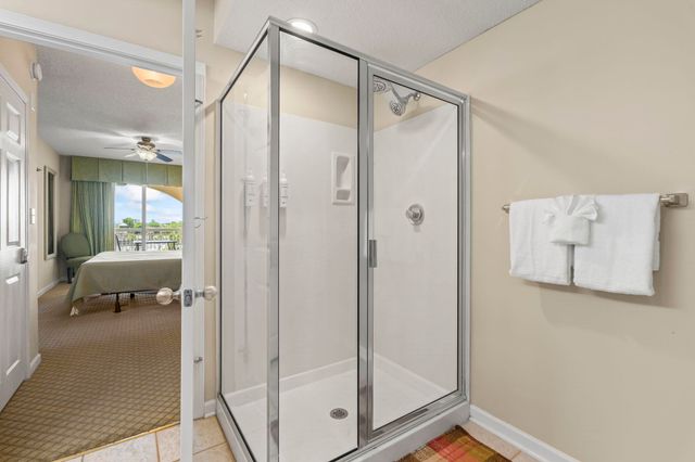 4801 Harbor Pointe Dr Unit 301, North Myrtle Beach, SC 29582