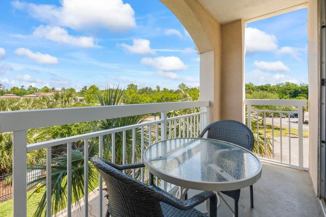 4801 Harbor Pointe Dr Unit 301, North Myrtle Beach, SC 29582