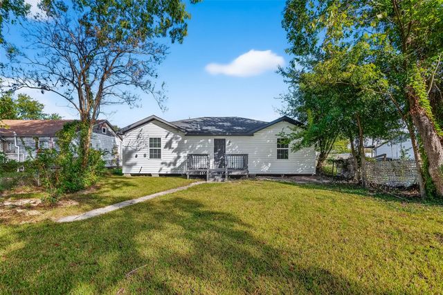 8702 Rinn Street, Houston, TX 77078