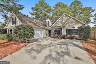 10 Candlewood Court, Newnan, GA 30265