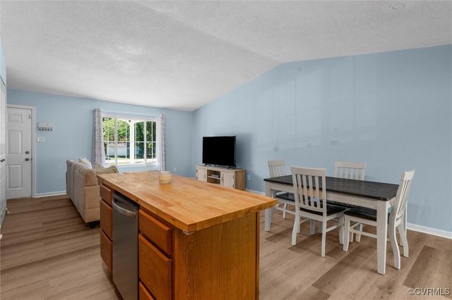 9120 Pepperidge Rd, Chesterfield, VA 23236