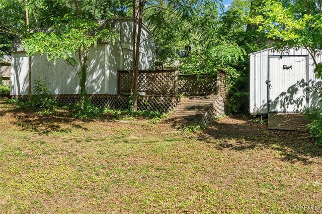 9120 Pepperidge Rd, Chesterfield, VA 23236
