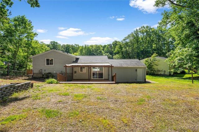 9120 Pepperidge Rd, Chesterfield, VA 23236