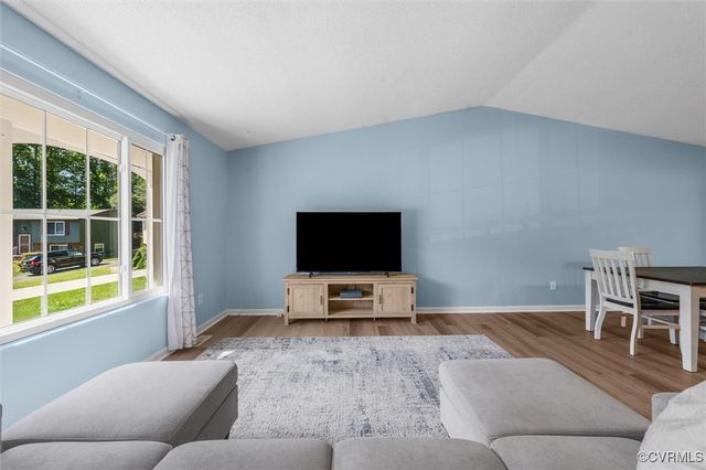 9120 Pepperidge Rd, Chesterfield, VA 23236