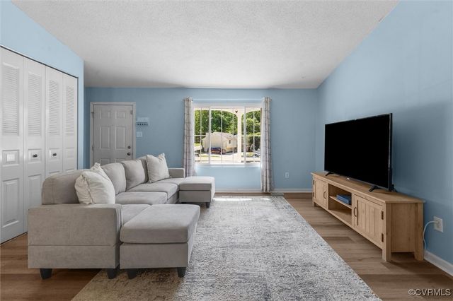 9120 Pepperidge Rd, Chesterfield, VA 23236