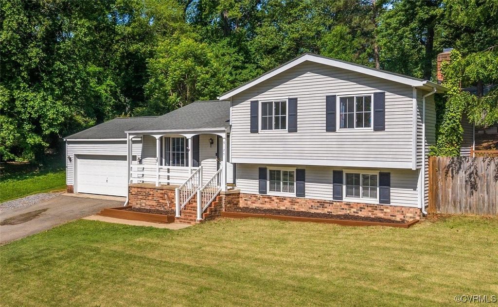 9120 Pepperidge Rd, Chesterfield, VA 23236