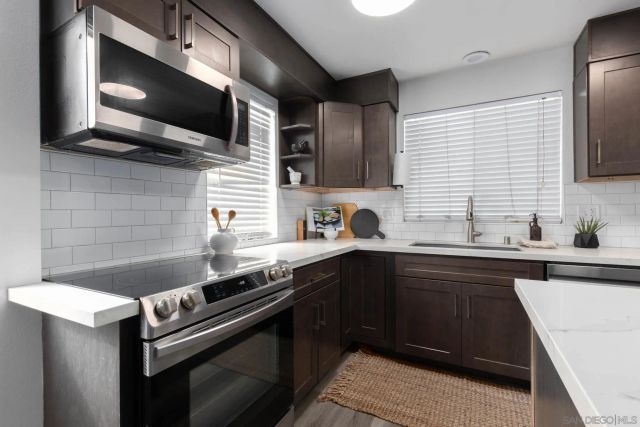 1011 Martina Court, San Marcos, CA 92078