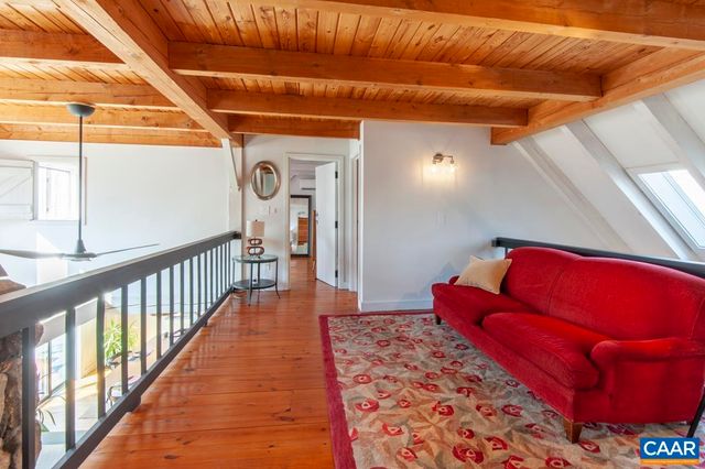 5875 BURNETT LN, Advance Mills, VA 22968