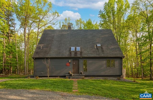 5875 BURNETT LN, Advance Mills, VA 22968