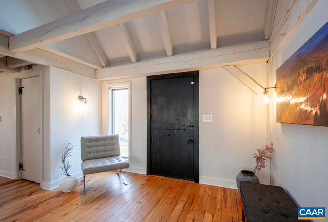 5875 BURNETT LN, Advance Mills, VA 22968