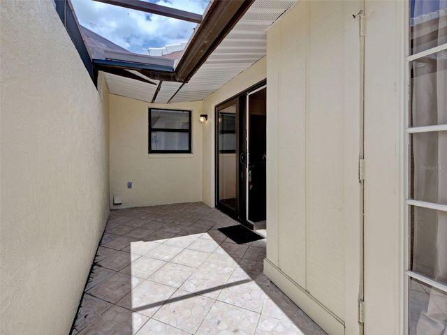 20 IDLE SANDS DRIVE, Venice, FL 34293