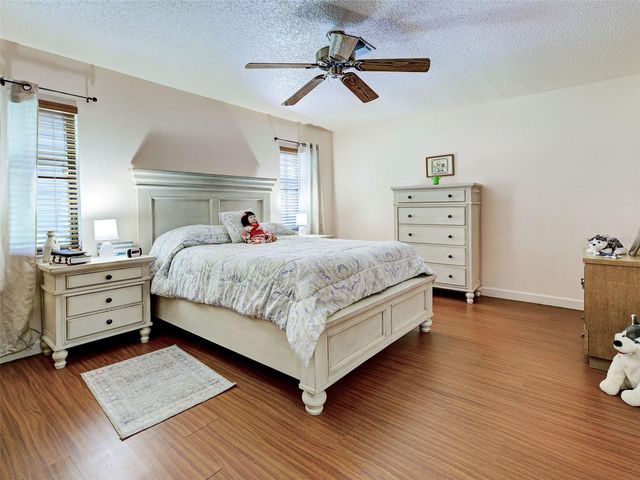 20 IDLE SANDS DRIVE, Venice, FL 34293