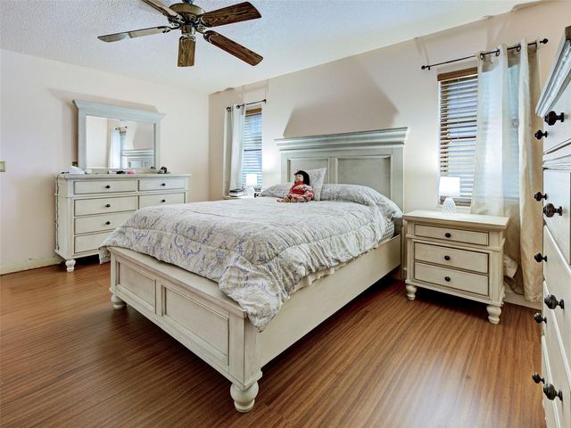 20 IDLE SANDS DRIVE, Venice, FL 34293