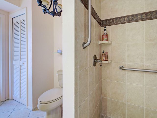 20 IDLE SANDS DRIVE, Venice, FL 34293