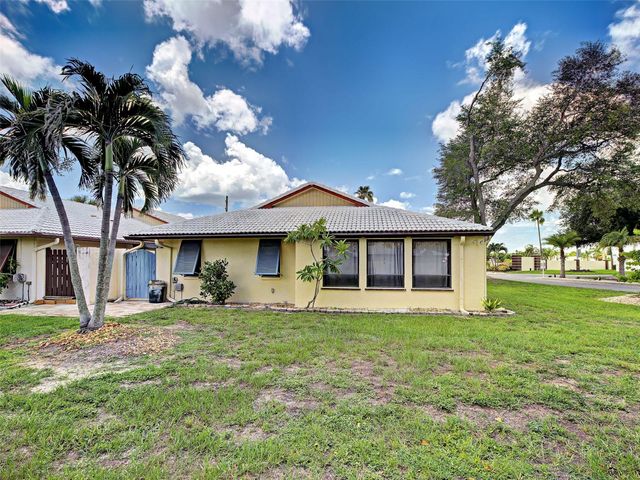 20 IDLE SANDS DRIVE, Venice, FL 34293
