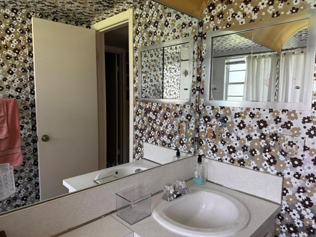 132 Newport I 132, Deerfield Beach, FL 33442