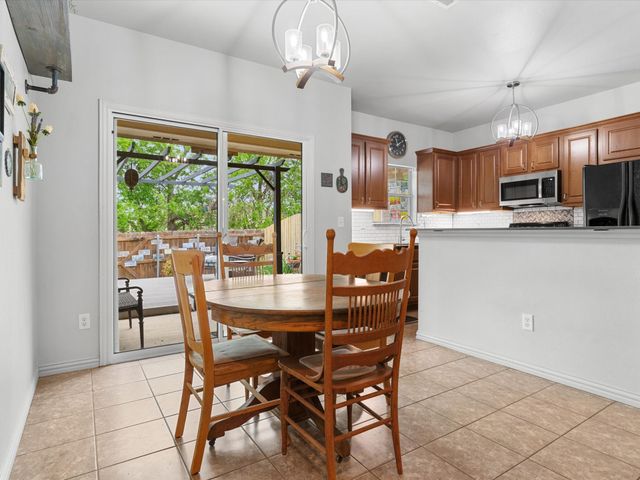 170 Greathouse Village, Decatur, TX 76234