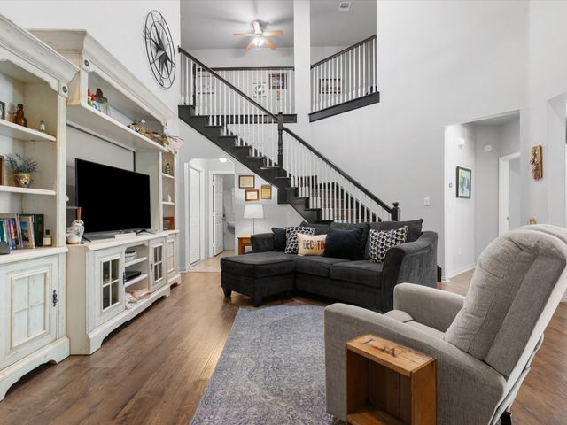 170 Greathouse Village, Decatur, TX 76234