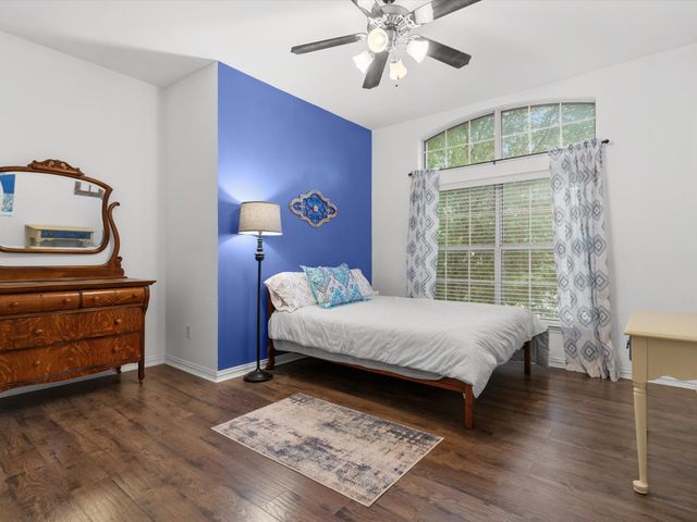 170 Greathouse Village, Decatur, TX 76234