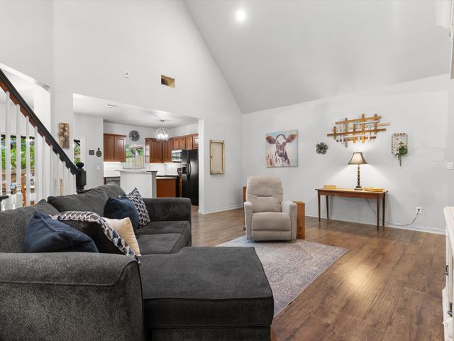 170 Greathouse Village, Decatur, TX 76234