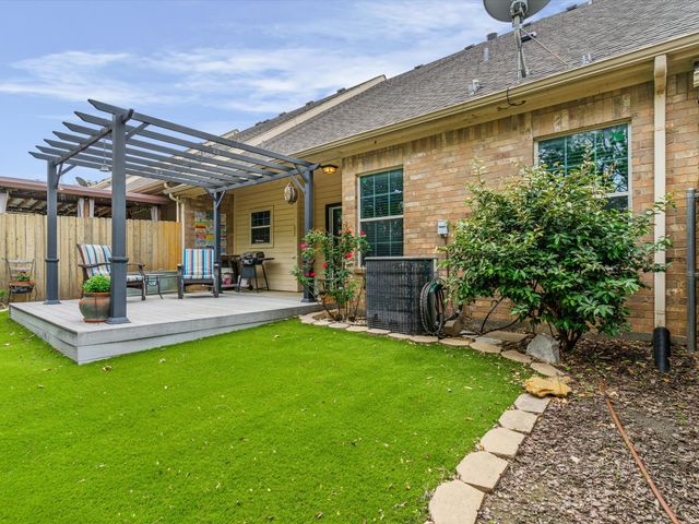 170 Greathouse Village, Decatur, TX 76234