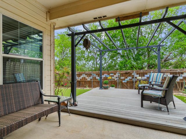 170 Greathouse Village, Decatur, TX 76234