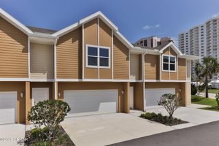 110 Oceans Circle, Daytona Beach Shores, FL 32118
