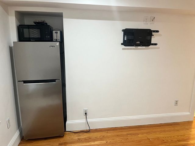 67 Hancock 4, Boston, MA 02114