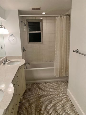 67 Hancock 4, Boston, MA 02114